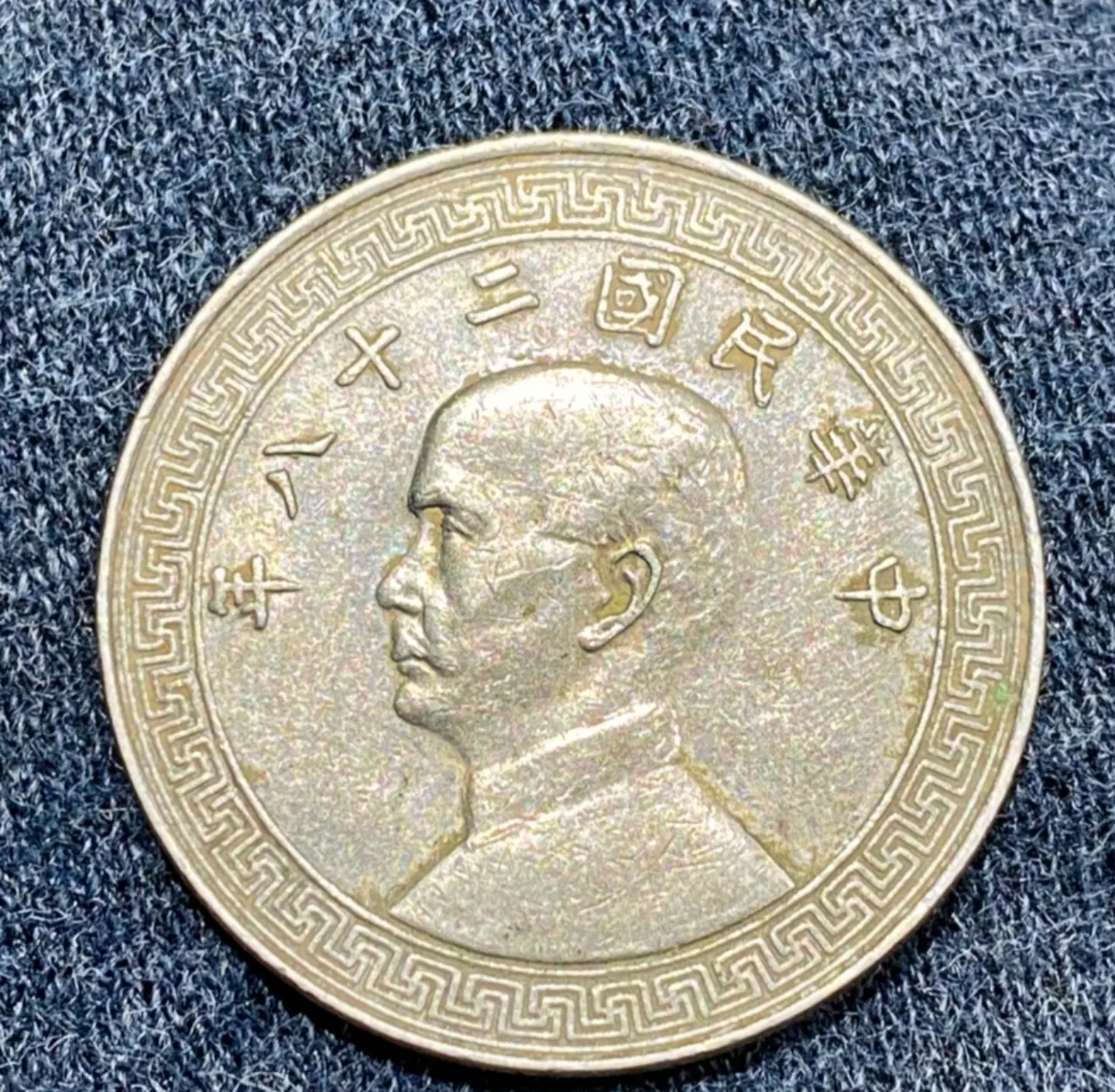 银与镍的区别 银和镍能在一起 