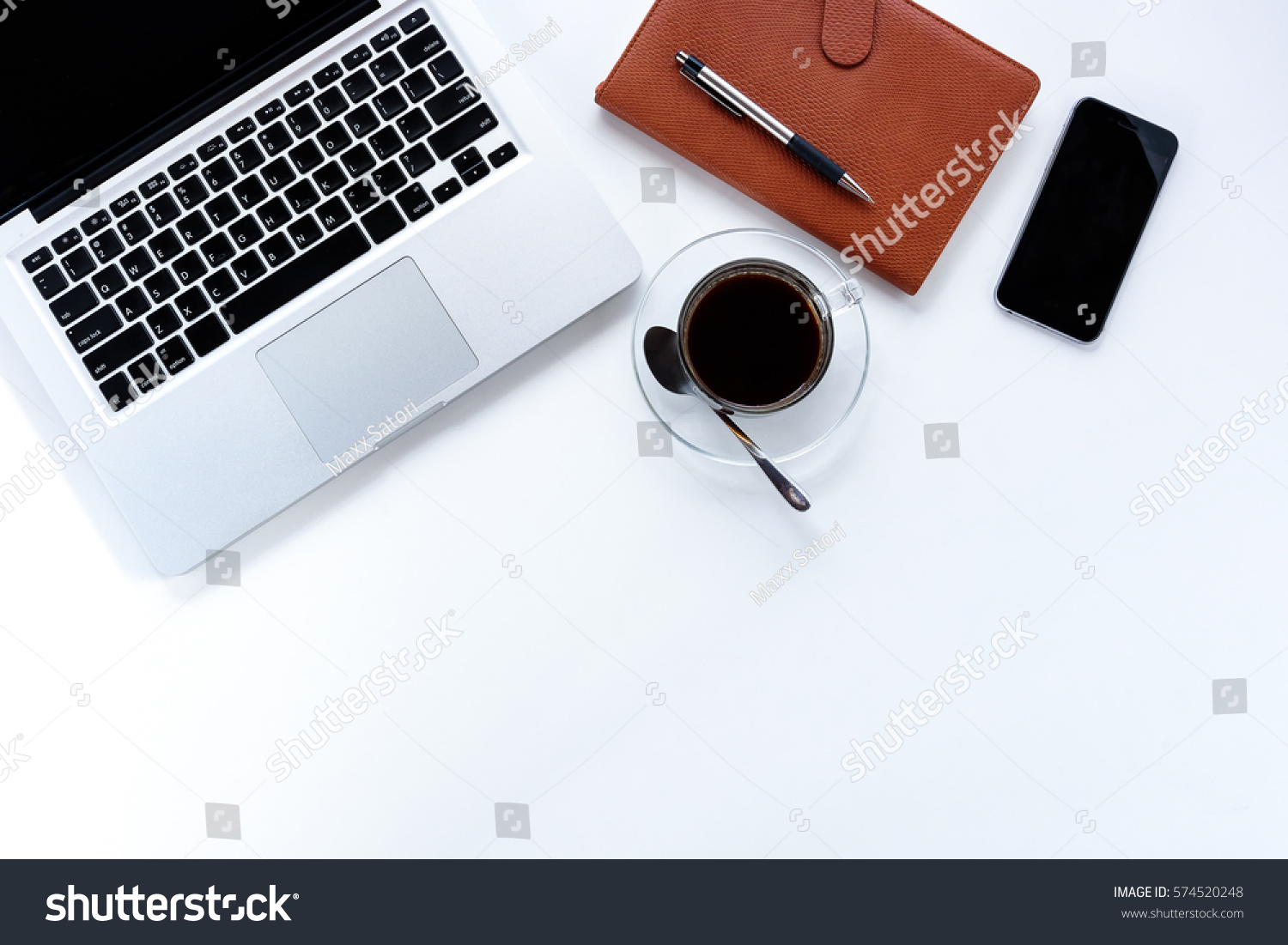 tabal和desk的区别 desk和table有什么区别? 